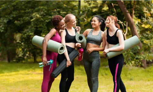 How do you tell the front from the back of a yoga mat?